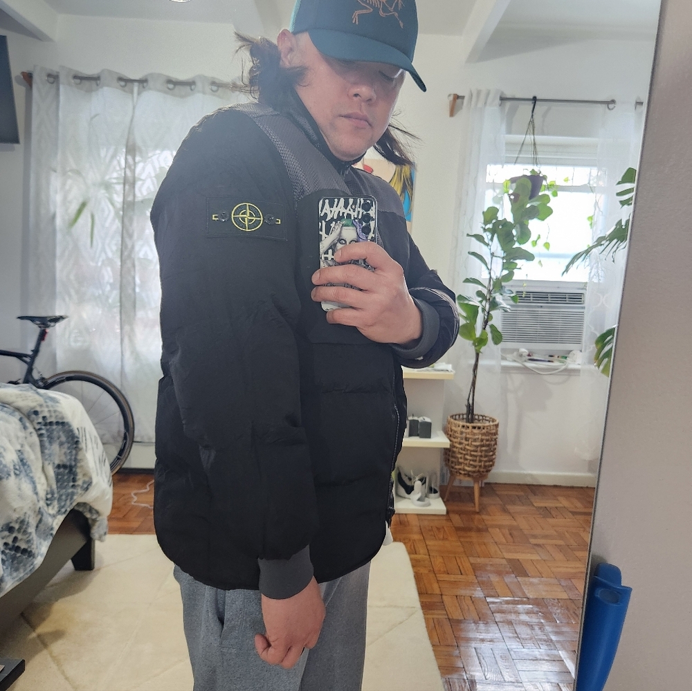 Stone Island Black and Gray Jacket - Picture 4 of 9